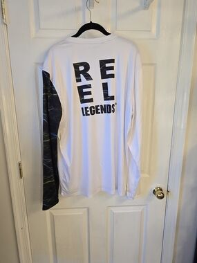Reel Legends Men’s Fishing Long Sleeve Shirt Size Large Graphic Fishing Gear